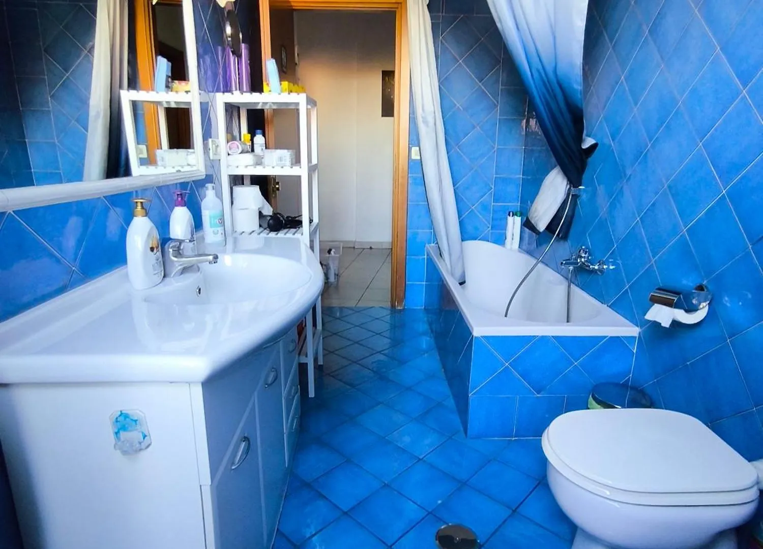 Homestay Appio Tuscolano Apartment Rome Italy