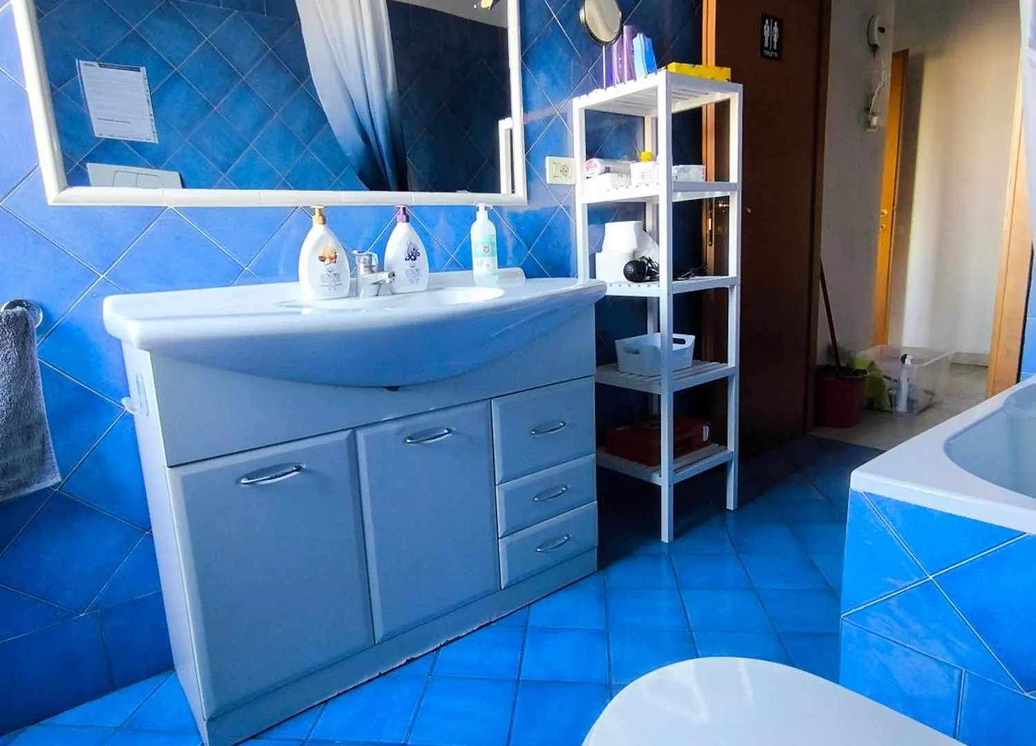 Appio Tuscolano Apartment Rome Homestay